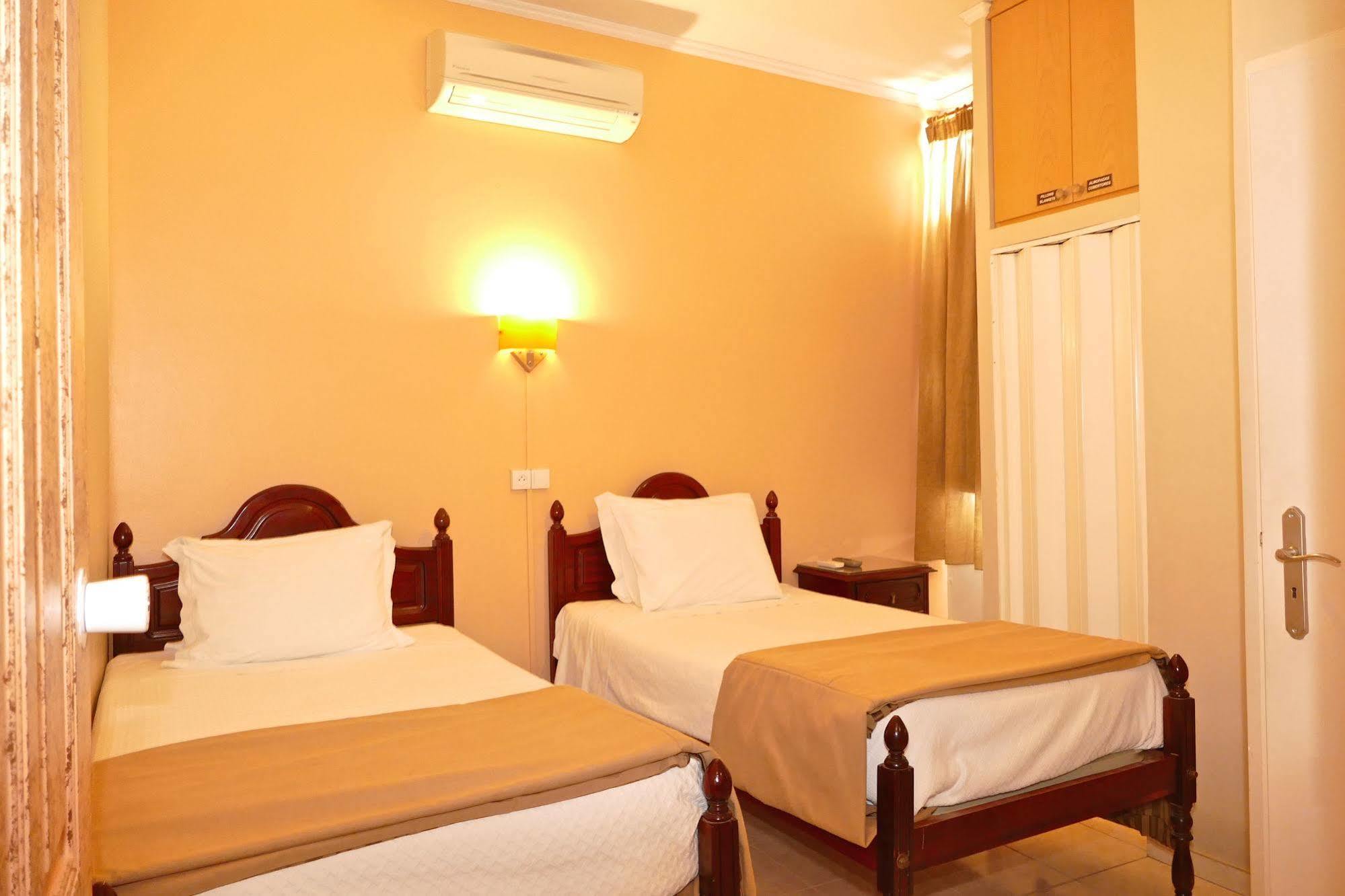Guest House Sao Filipe Faro Luaran gambar